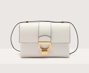 Borsa a tracolla Coccinelle in pelle bianca - mai indossata - Foto 1 di 12