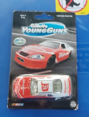 Motorsports Authentics 2007 Walgreens Gillette Young Guns NASCAR coche de carreras promoción  Foto 1 de 4