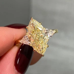 3.5ct Yellow Marquise & White Triangle Lab Grown 18k Yellow gold Engagement Ring - Picture 1 of 7