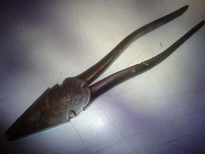  Red  Devil . No.1001   pair of 8 inch  fence pliers, multiple cutters____A-4 - Picture 1 of 4