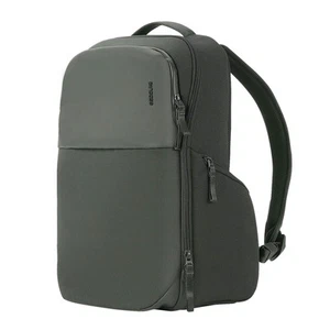 Incase, Zaino 16 Pollici Tessuto Riciclato Tasche Cerniera, Verde scuro - Photo 1/6