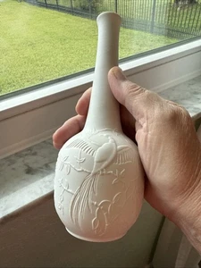 "Florero Kaiser blanco mate bisque porcelana con diseño de pájaros en relieve 7,5""" - Imagen 1 de 8