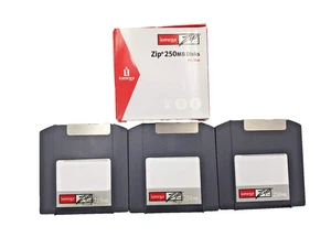 Box of 3 Iomega ZIP Disks 250MB (PC Formatted) - Picture 1 of 11