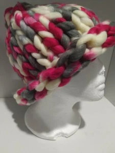 Women's Winter Hat - Picture 1 of 8