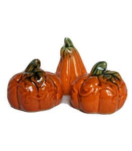 Pumpkin Salt and Pepper Shakers Set of 3 Fall Harvest Thanksgiving Tabletop - Picture 1 of 8