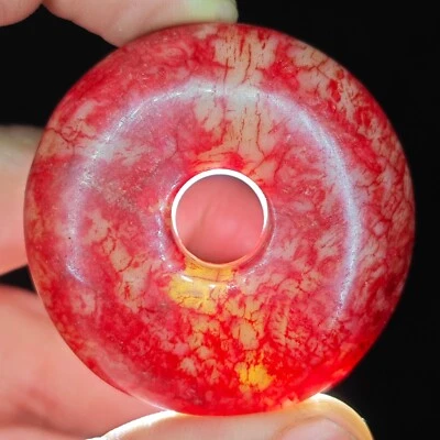 China Rojo Sangre Jadeíta Tallado a Mano Colgante Collar Colección Estatua Foto 1 de 4