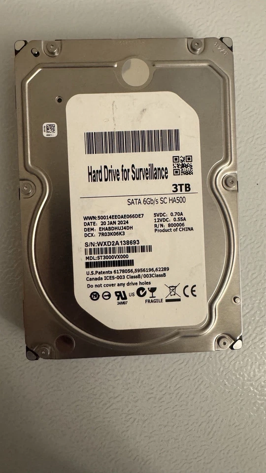 Disco duro SATA 3,5 3 TB para sistema de cámara de vigilancia Seagate Skyhawks Foto 1 de 2