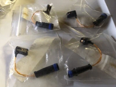 4 件前后盘式制动垫磨损传感器适用于梅赛德斯-奔驰 G55 AMG W164 ML350 — 第 1/2 张图片