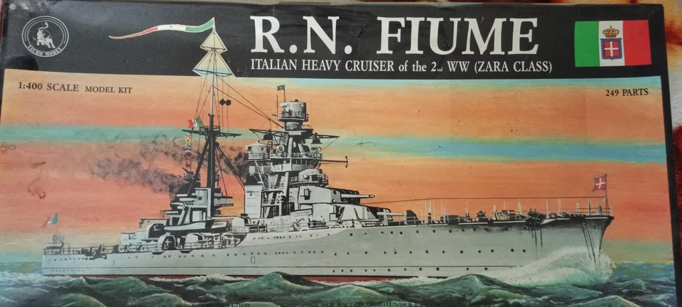 INCROCIATORE FIUME  IN SCALA 1:400 TAURO MODEL - Immagine 1 di 2