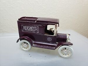 Ertl Hershey's Chocolate 1912 Ford Model T Delivery Van 1:25 Diecast Bank