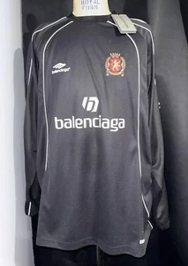 Balenciaga Fußball Trikot Langarmshirt Größe 2. Keine Flecken. Bitte Info lesen. - Bild 1 von 19