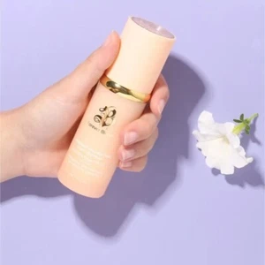 fondotinta forever bloom spettro luminoso - 30g - Foto 1 di 3
