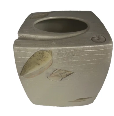 Cubierta de caja de pañuelos Coastal Croscill Seashell de colección precio de venta sugerido por el fabricante 42,99 USD Sea Shell 5,8 X 5,8 Foto 1 de 4