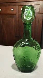 Juego de 2 botellas vintage de vidrio verde esmeralda Benjamin Franklin hechas en Taiwán - Imagen 1 de 9