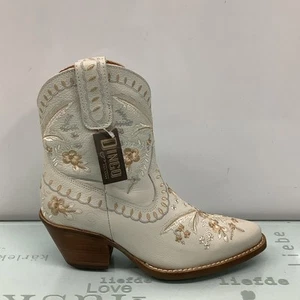 Dingo Primrose Floral Embroidery White Western Women’s Size 6.5M, Preowned. - Picture 1 of 13