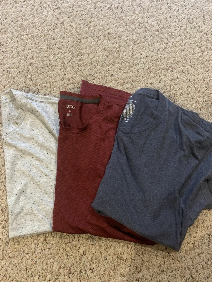 Lote de 3 - Alfani (S), DSG (S) y ahora esta (M) camisetas de manga corta para hombre Foto 1 de 4