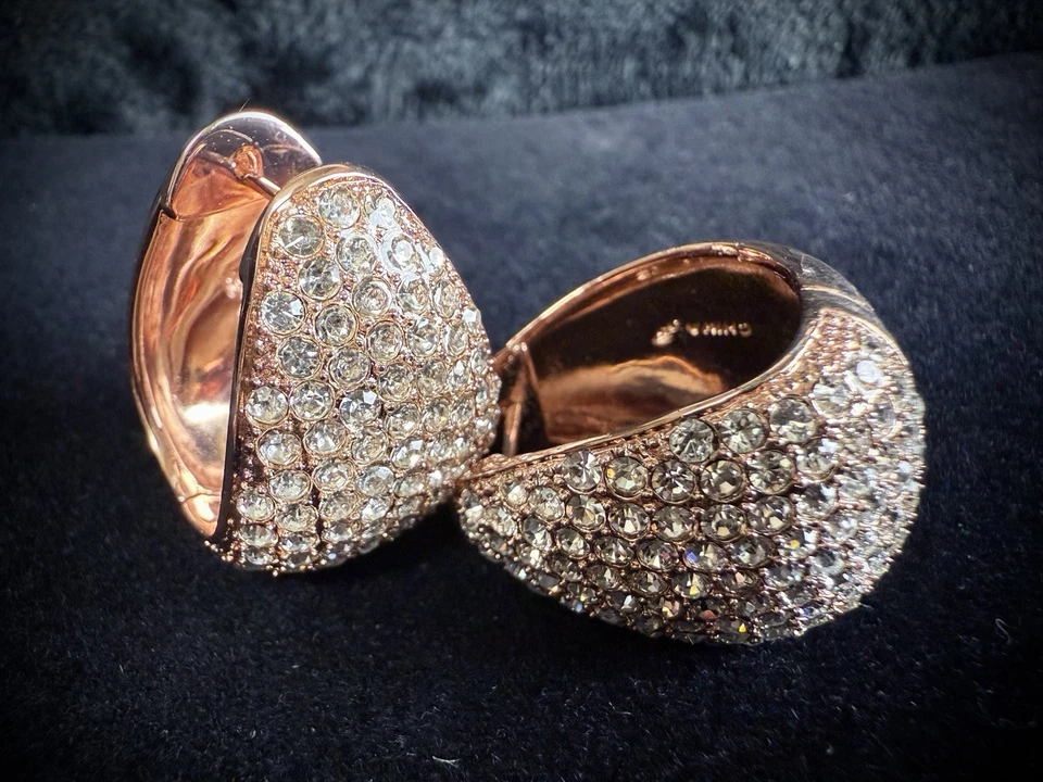 Joan Boyce Pavé 水晶耳环 玫瑰金 签名 — 第 1/4 张图片