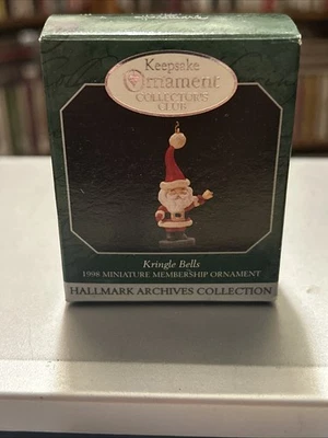 Ornamento Hallmark - Miniatura 1998 - Kringle Bells - Clube de colecionadores - Imagem 1 de 2