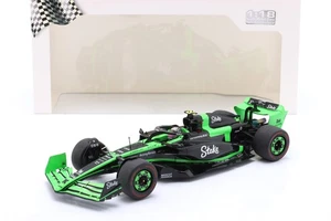 Zhou Guanyu KICK Sauber C44 #24 Bahrain GP Formel 1 2024 1:18 Solido - Picture 1 of 1