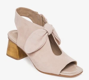 Bernardo Lizzie Blush Kid Suede Ankle Strap Wooden Heel Sandal Peep Toe Sz 9.5 - Picture 1 of 14