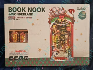 Rolife Christmas Street & Wonderland Book Nook Kit 3D Puzzle with Lights *New* - Picture 1 of 2