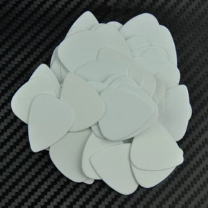 36 Stck. Neu Leer Medium 0,71 mm Gitarren-Plektren Zelluloid Einfarbig Weiß - Bild 1 von 2