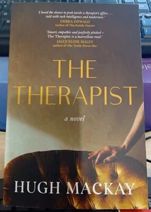 Mackay THE THERAPIST : A NOVEL SC Book - Picture 1 of 1
