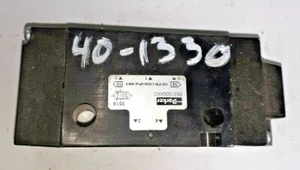 PARKER PILOT AIR CONTROL, B531000XXC,4 WAY, 2 POSTION, 1/4" VALVE PORT SIZE - Picture 1 of 5