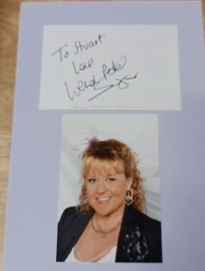 Wendi Peters English Actress Original Signature On Postcard With Photo - Picture 1 of 1