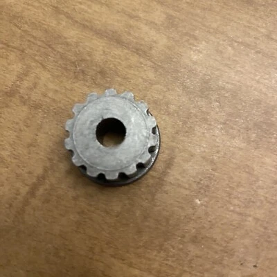 Singer Merritt 4538 Sewing Machine Replacement OEM Part Gear - Image 1 of 2