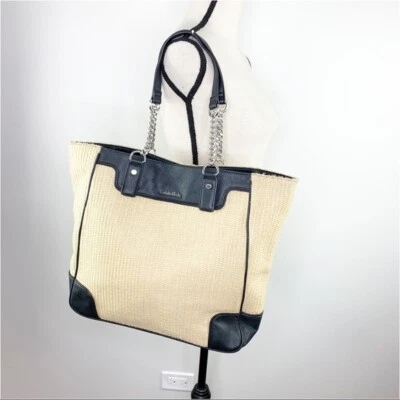 Bolso de Mano Calvin Klein Grande Doble Cadena Correa Paja con Acentos de Cuero Sintético Foto 1 de 4