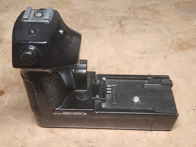 Enrolladora de motor Zenza Bronica Ei para ETR ETRSi probada y funcionando, hecha en Japón Foto 1 de 4