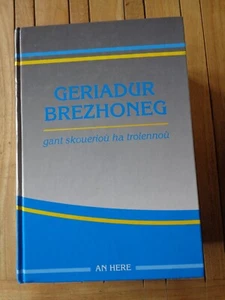 BRETAGNE DICTIONNAIRE : GERIADUR BREZHONEG gant skoueriou ha troiennou - Bild 1 von 2