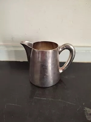 Petite verseuse Hôtel de Londres Le Mont-Dore Wiskemann métal argenté - Photo 1/4