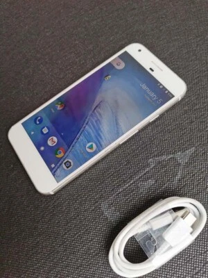 Google Pixel XL (Unlocked) Android GSM Phone 12.3MP 32GB 4GB RAM Mobilephone - Image 1 of 4