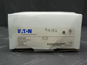 Eaton Cutler Hammer Polarized Reflex Photoelectric Sensor 1451B-6507 - Picture 1 of 11