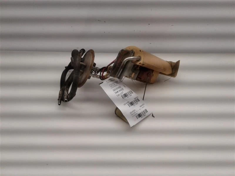 Fuel Pump From 8501 GVW Gasoline Fits 96-97 FORD F250 PICKUP 1116902 - Image 1 of 4