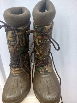 Camouflage Insulated Winter & Hunting Bolts Size 10 - Image 1 of 4