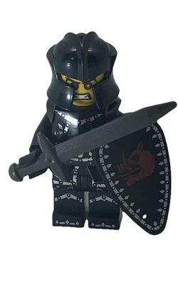 LEGO Evil Knight Minifigure CMF Series 7 (8831) - complete w/accessories - Image 1 of 3