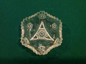 Vintage crystal cut glass candy dish, hexagon shaped, 4 3/4" wide - Picture 1 of 3
