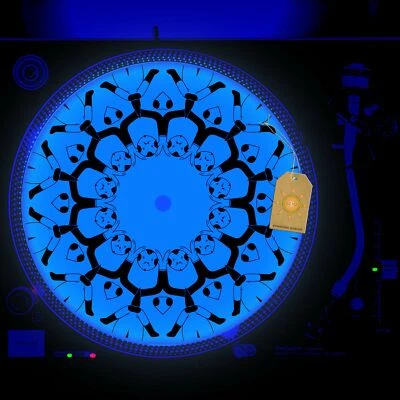 Heads Off Alien Turntable Slipmat GLOW BLACKLIGHT 12 inch - Image 1 of 2