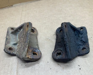 76-86 Jeep CJ 5 7 8 Sway Bar Brackets CJ5 CJ7 CJ8 Left Right Mounting Bracket OE - Picture 1 of 10