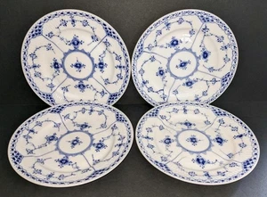 Juego de 4 placas de medio encaje acanalado azul Royal Copenhagen #574 6 3/4" - Imagen 1 de 3