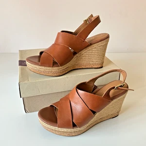 Womens Clarks Brown Tan Leather Wedge Sandals Size 6 EU 39.5 Wide Fit VGC - Picture 1 of 11
