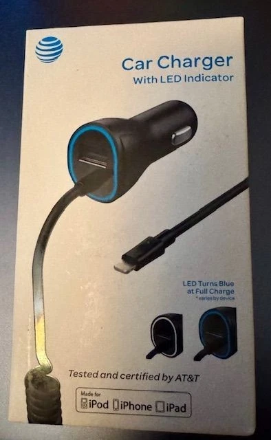 Cargador de Coche ATT para iPod, iPad y iPhone 5 y 6+ - 3.4 Amp Nuevo en Caja Foto 1 de 3