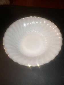 Anchor Hocking Fire King White Milk Glass Bowl Gold Trim 8 1/2" USA - Picture 1 of 4