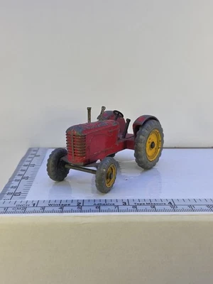 Tractor agrícola Dinky 27A Massey Harris 1948-1954 Inglaterra  Foto 1 de 4