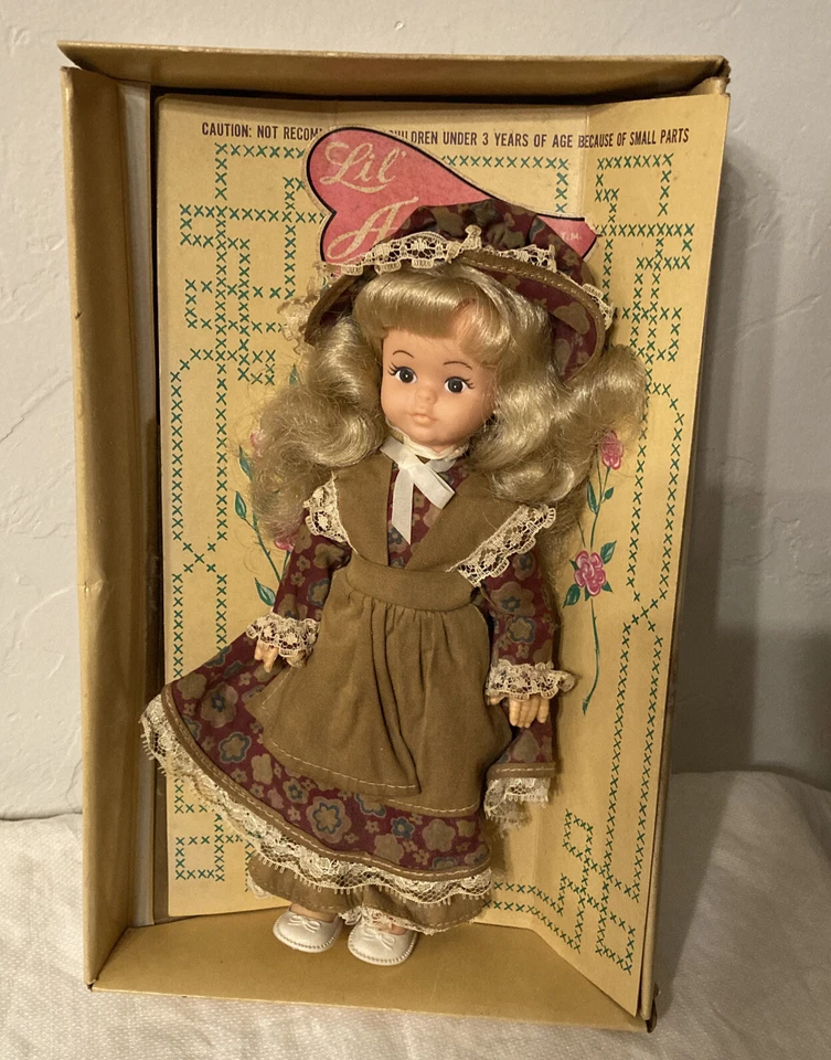 Vintage Uneeda Lil Agatha Doll 1970s Early Americana Collection Style 71050