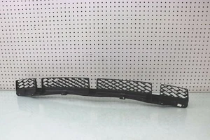 12 VW VOLKSWAGEN TOUAREG PARACHOQUES TRASERO GUÍA SOPORTE MEDIO CUBIERTA EMBELLECEDOR 7P6807863 - Imagen 1 de 7
