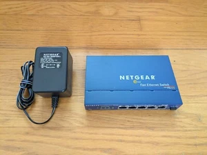 Netgear FS105 5 Port Fast Ethernet Switch - Picture 1 of 1